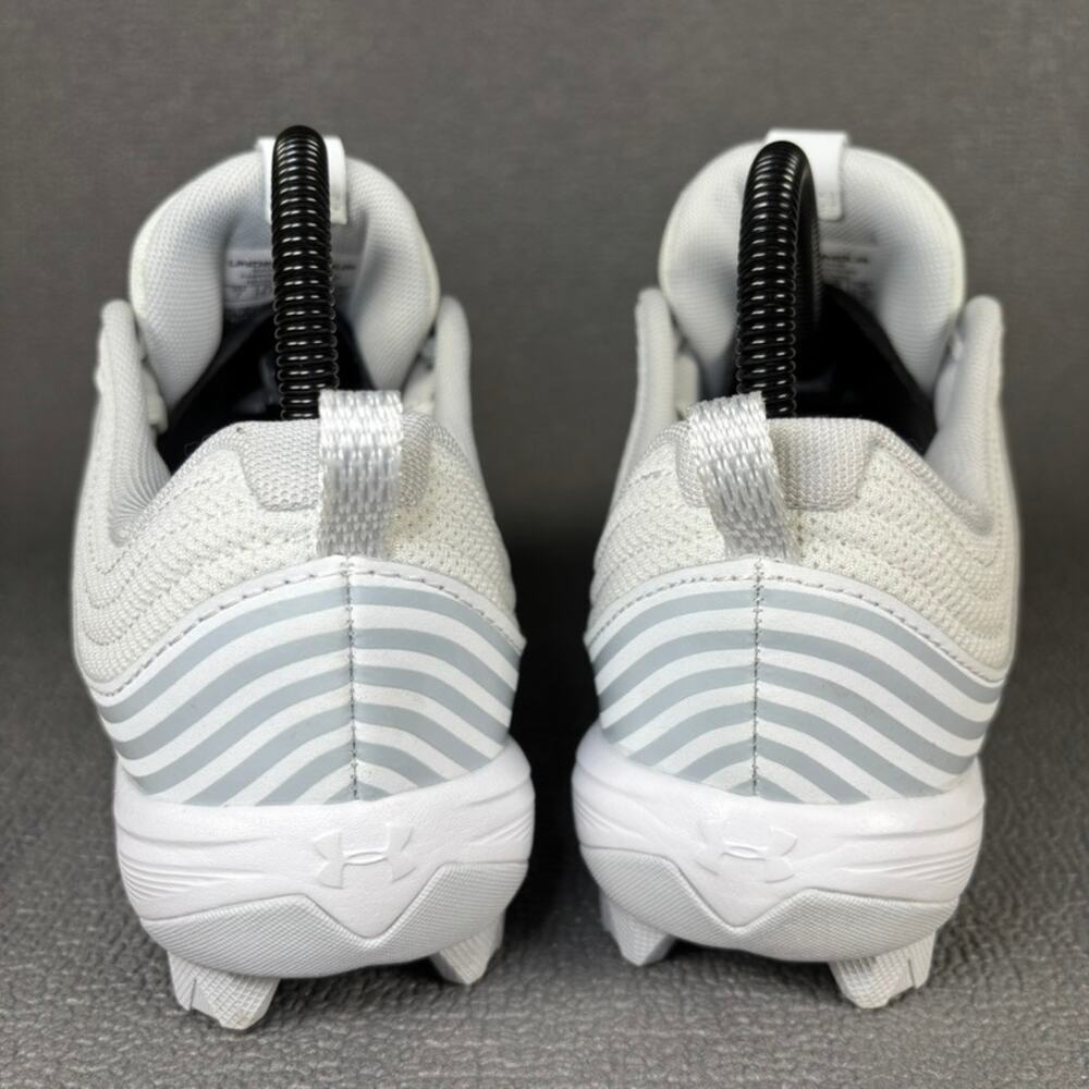 Under Armour Glyde RM 3022076-100 Size Women`s 7 White Grey Softball Cleats - Picture 4 of 8